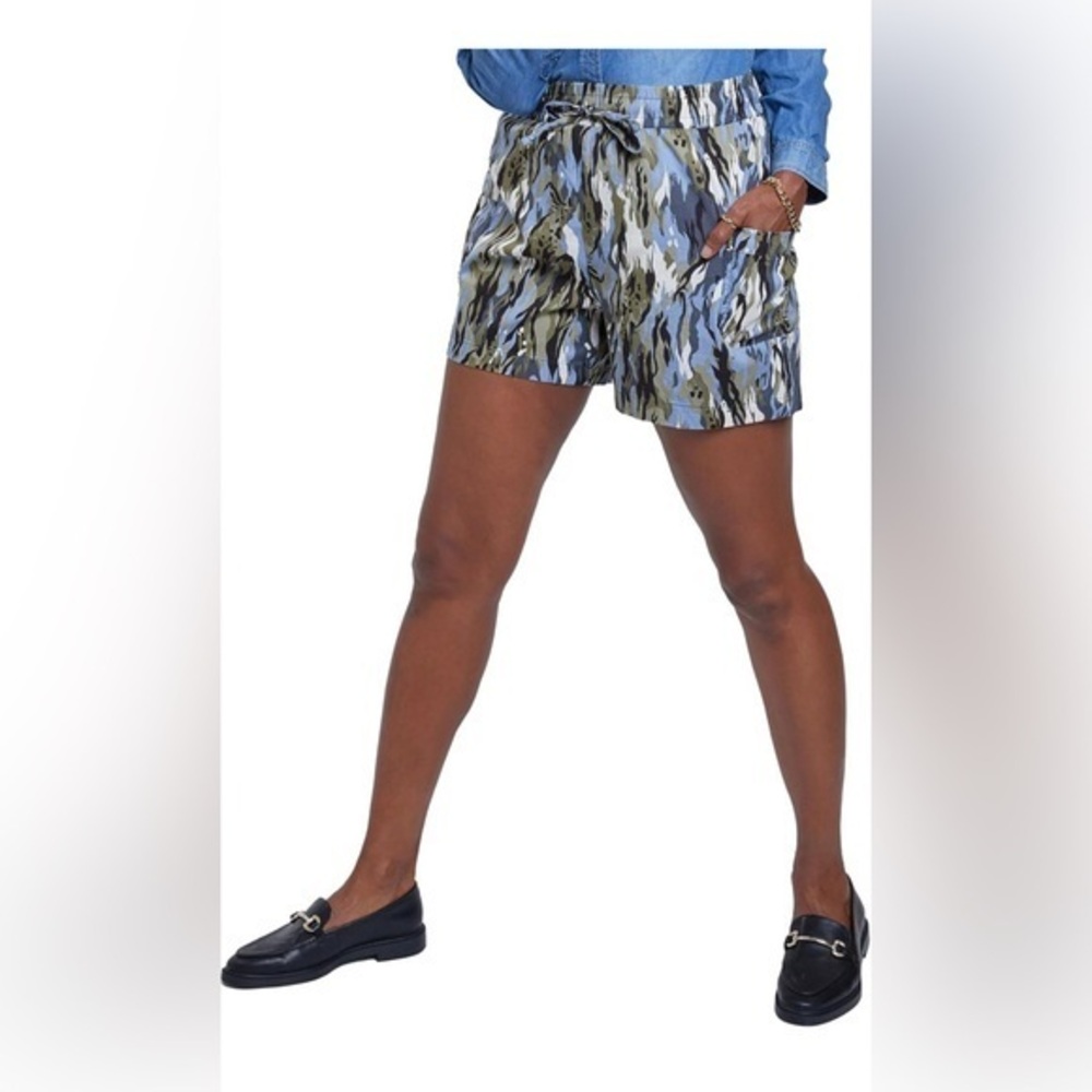 Royality Women's Drawstring Shorts Pleated Side Pockets Active Multicolor Camo M